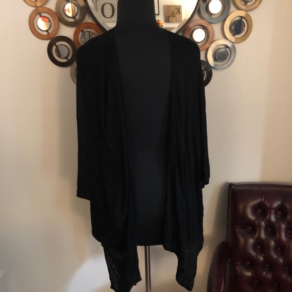 Tops - Black one size short sleeve kimono